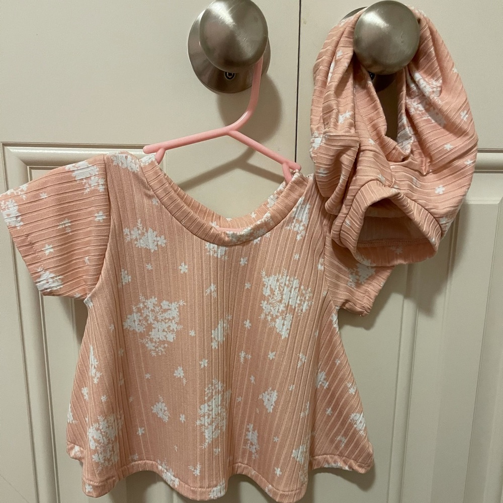 Rose and Belle set